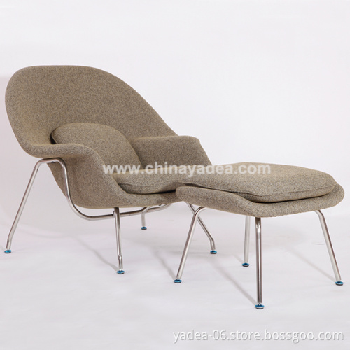 Womb Chair with Footrest Eero Saarinen lounge chair